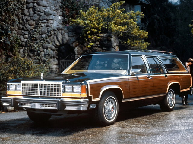 Ford LTD Country Squire