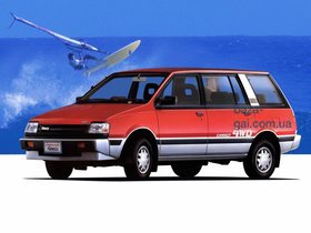 Mitsubishi Chariot I Компактвэн 1983 – 1991