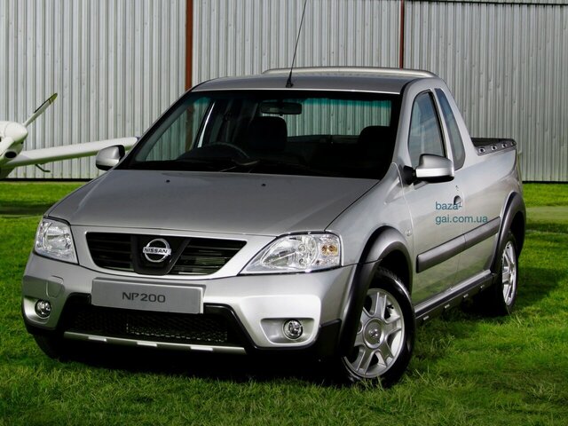 Nissan NP200