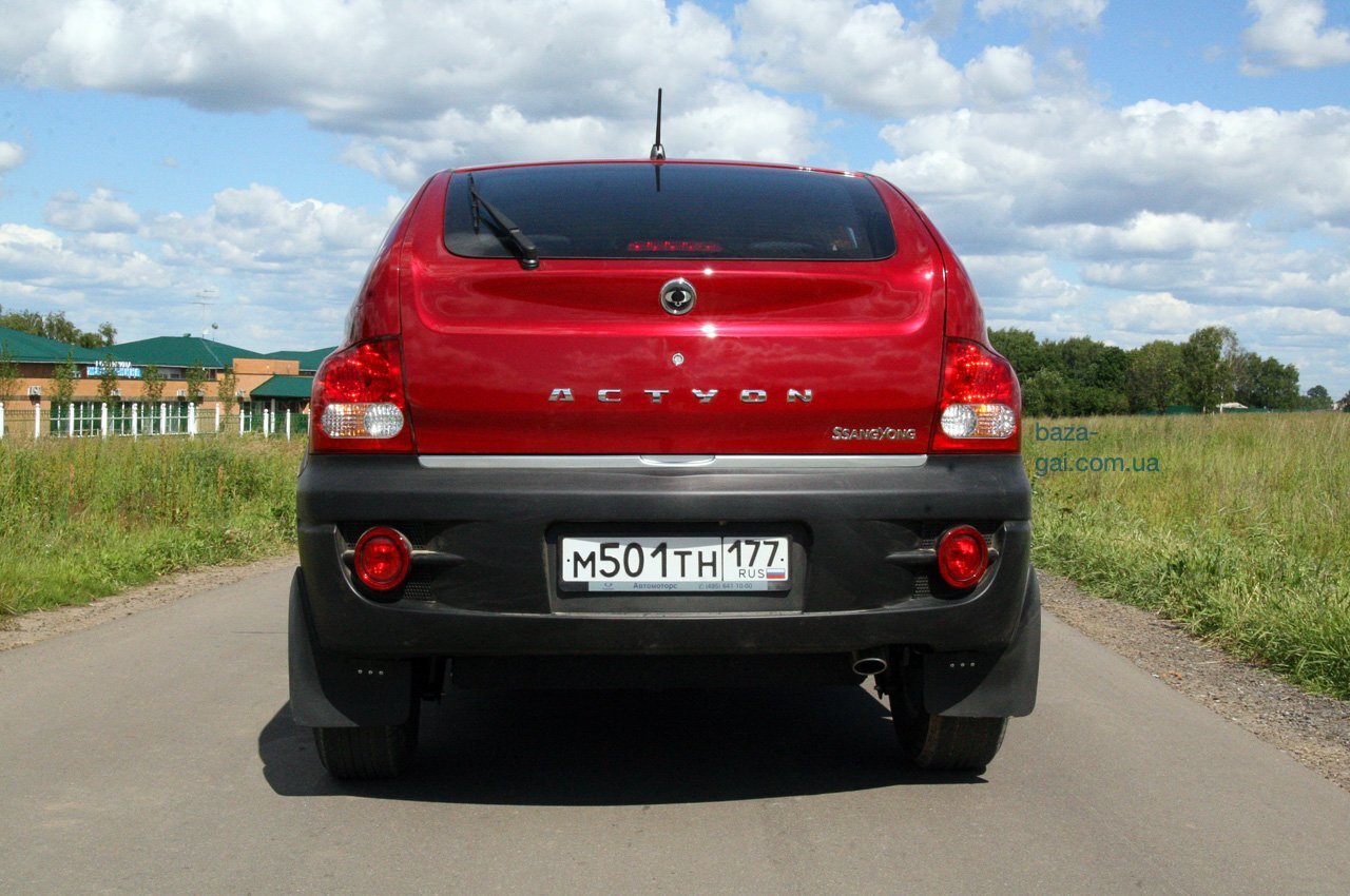 Актион оригинал. SSANGYONG Actyon 2007 зад. SSANGYONG Actyon 2005. Саньенг Актион 2005. Саньенг Актион 2010 г.